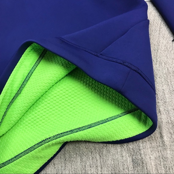 Nike Thermal Sphere Pullover LongSleeve Top - Picture 3 of 6